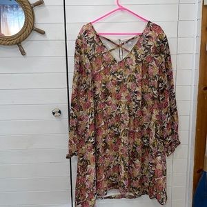 BOUTIQUE MID LENGTH DRESS